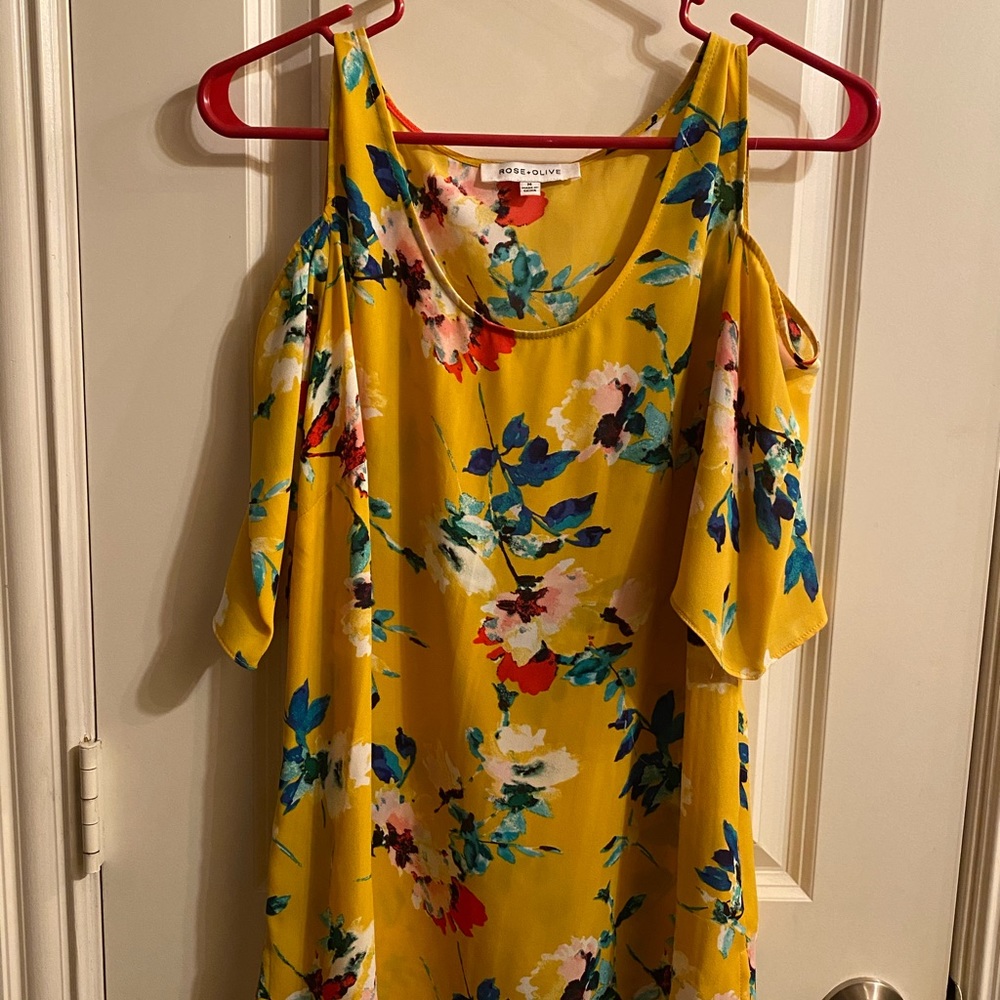 Cold shoulder floral top
